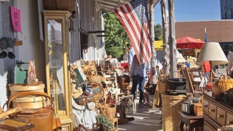 9 Best Flea Markets In Oklahoma City For Bargain Treasure Hunters