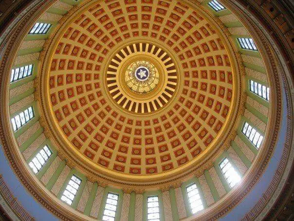interior of dome inside oklahoma state capitol building